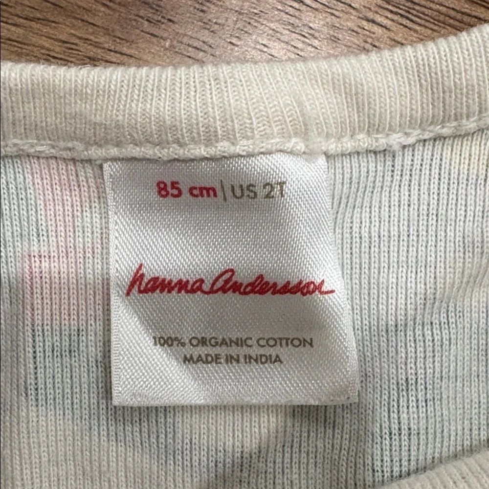 2 Hanna Andersson Dresses. 2T. Cotton. Very good condition.